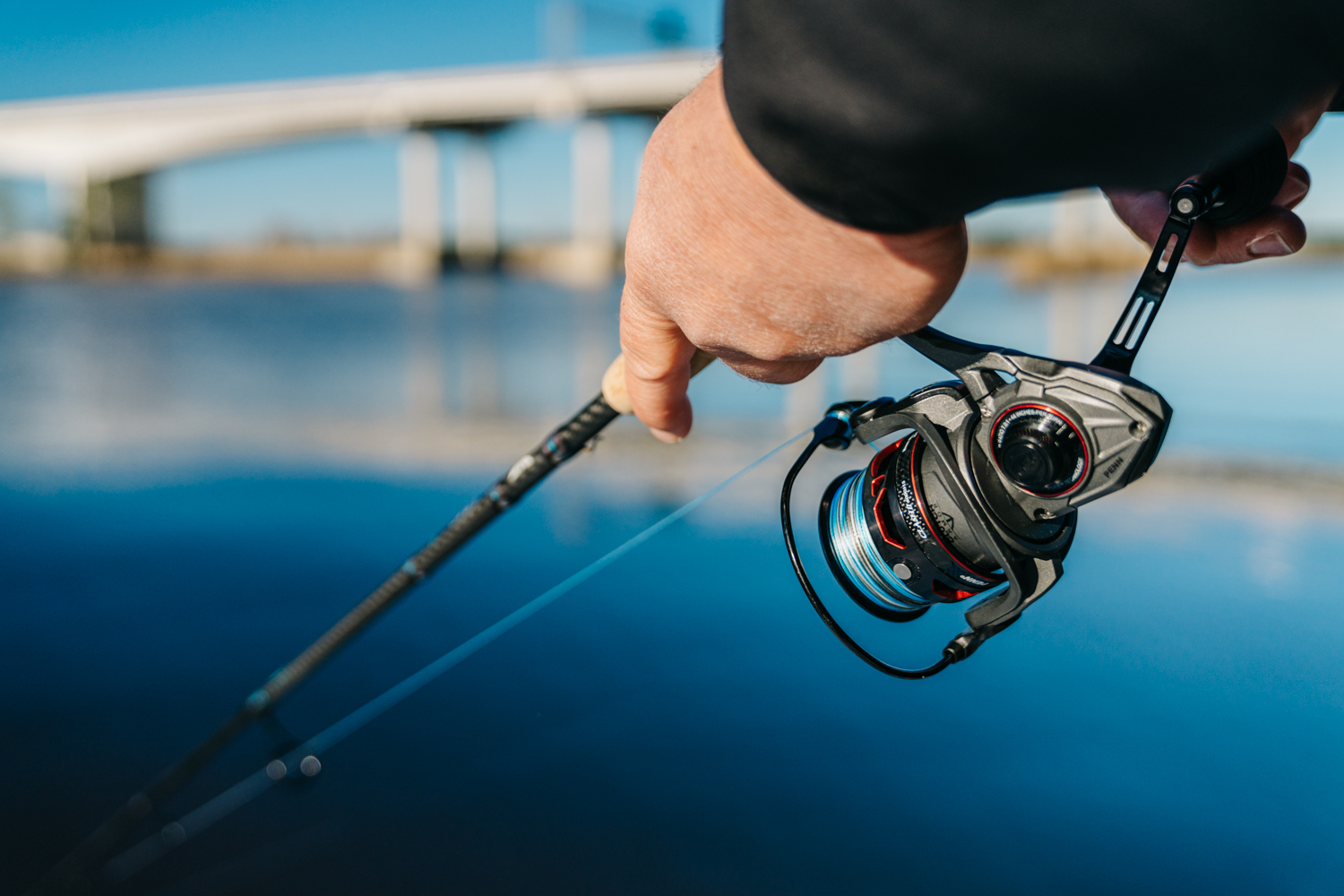 Casting Distance Contest: 3000 vs. 1000 Spinning Reel