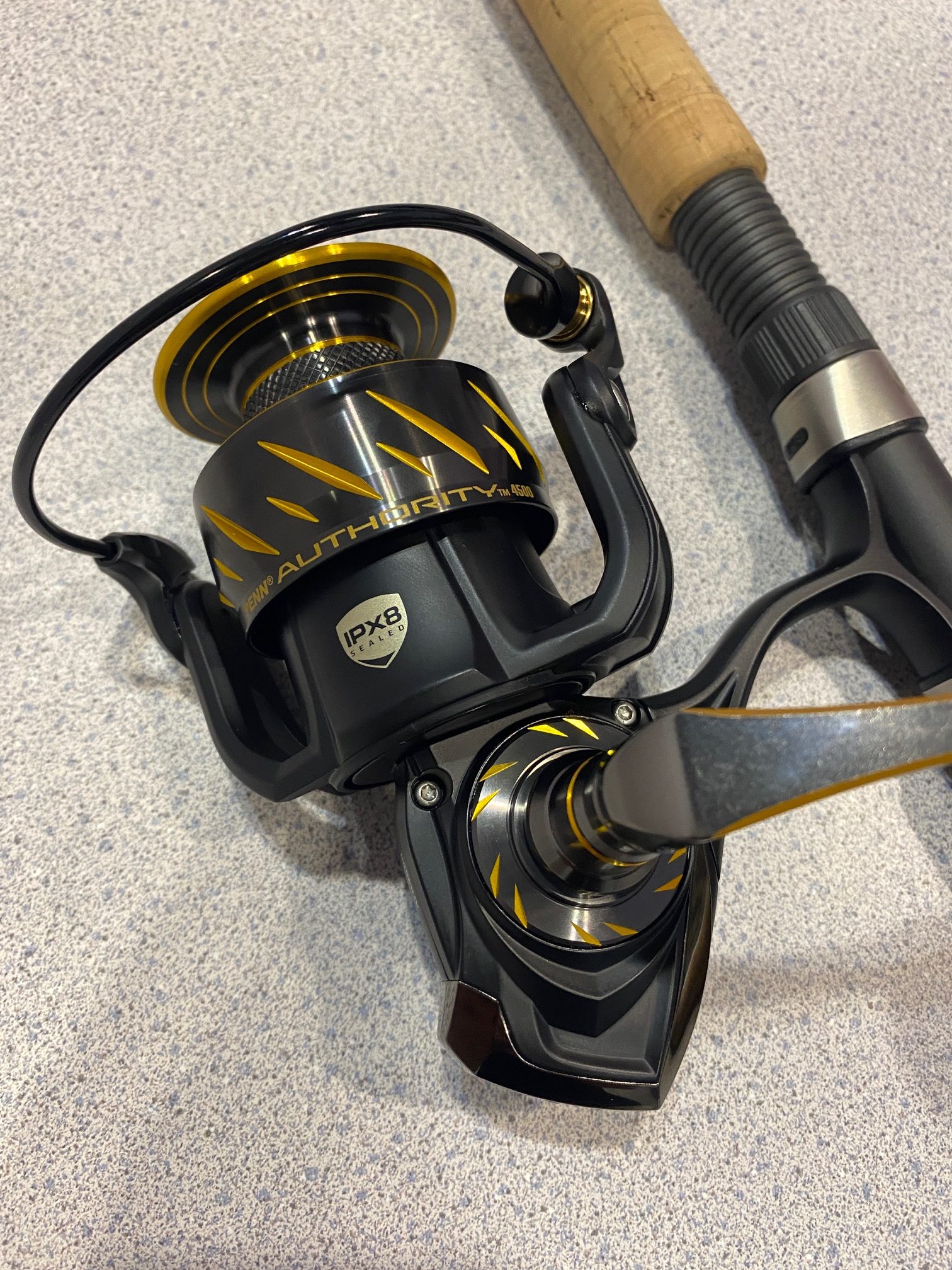  PENN Authority Spinning - 8500HS Spin Reel Box